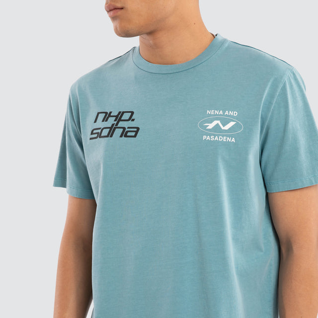 Model wears Independent Dual Curved Tee Pigment Cameo T-Shirts Blue – image 3