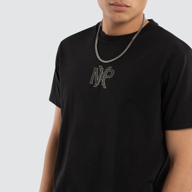 Model wears Ensemble Dual Curved Tee Jet Black T-Shirts Black – image 3