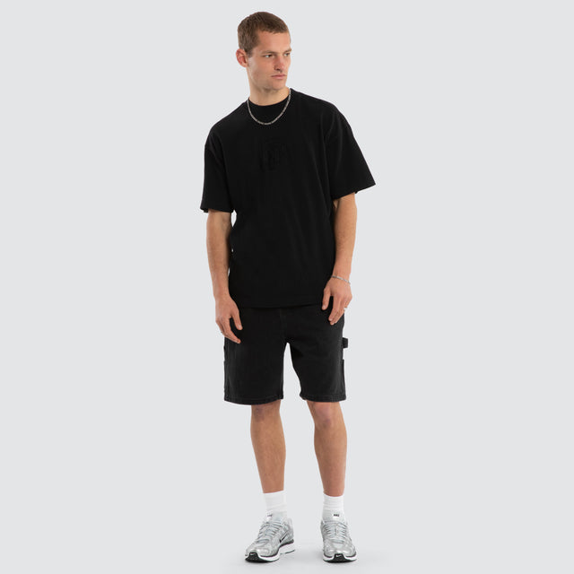 Model wears Tenor Raptor Tee Jet Black T-Shirts Black – image 5