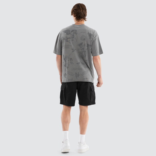 Model wears Pegasus Raptor Tee Pigment Frost Grey T-Shirts in Grey - Image 2