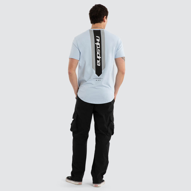 Model wears Central Dual Curved Tee Skyway T-Shirts Blue – image 4