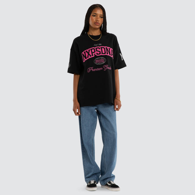 Model wears Focus Cotton Loopback Relaxed Fit T-Shirt Black  T-Shirts in Black - Image 6