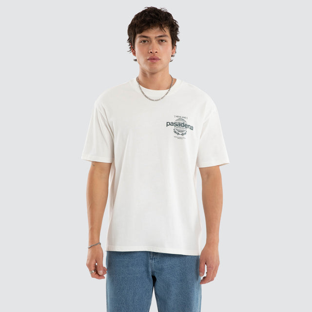 Model wears Dreams Box Fit Tee White  T-Shirts in White - Image 1