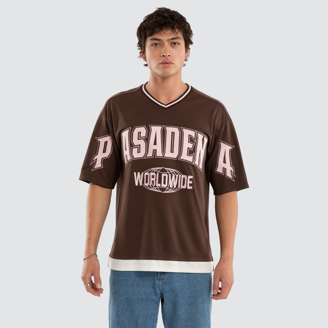 Model wears Forward Football Jersey Brown  Jerseys in Brown - Image 1