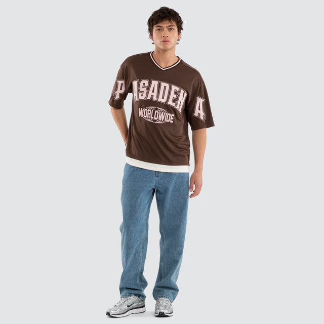 Model wears Forward Football Jersey Brown  Jerseys in Brown - Image 5