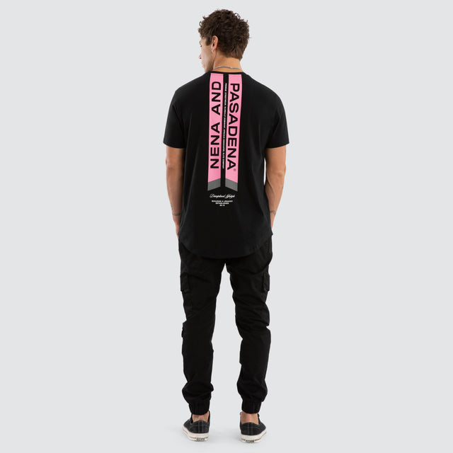 Model wears Lysis Dual Curved Tee Jet Black T-Shirts Black – image 4