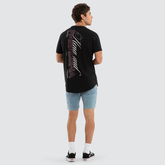 Model wears Crimson Dual Curved Tee Jet Black T-Shirts Black – image 4