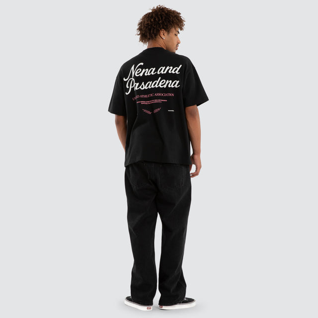 Model wears Nyssa Raptor Tee Anthracite Black T-Shirts Black – image 4