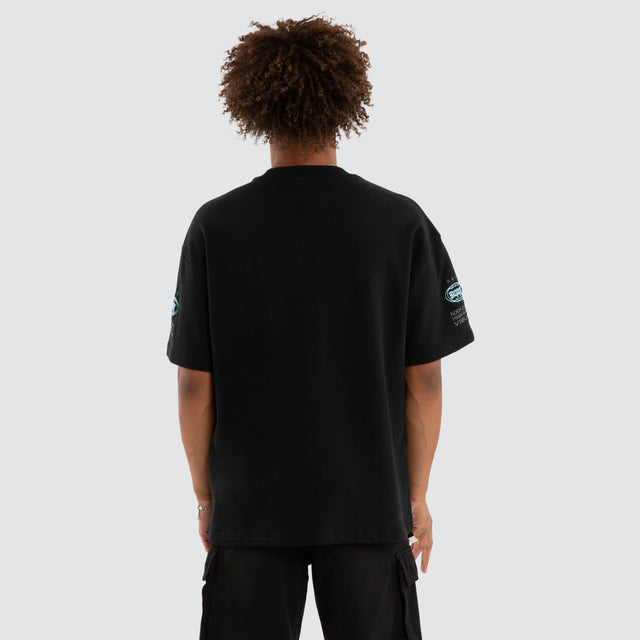 Model wears Ashlon Loopback Raptor Tee Anthracite Black T-Shirts Black – image 2