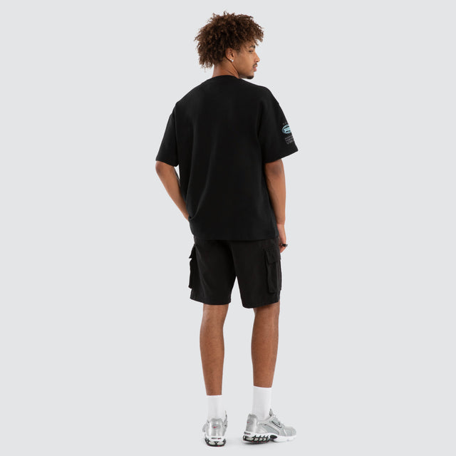 Model wears Ashlon Loopback Raptor Tee Anthracite Black T-Shirts Black – image 4