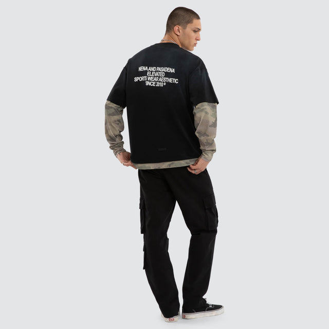 Model wears Mirror Layered Longsleeve Tee Sunbleached Black Longsleeve T-Shirts Grey – image 2