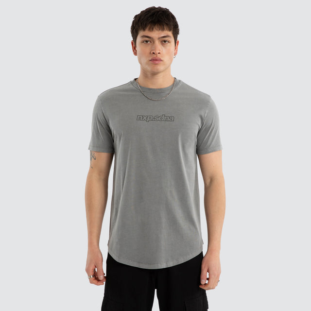 Model wears Vyrnex Dual Curved Tee Pigment Frost Grey T-Shirts Grey – image 2