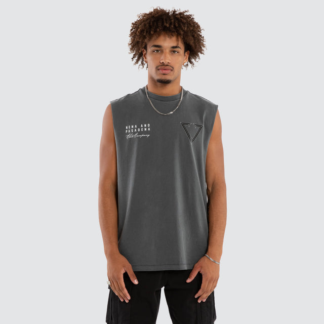 Model wears Fumis Relaxed Muscle Pigment Lava Smoke Muscle Tees Grey – image 2