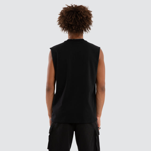 Model wears Vorthyx Raptor Muscle Jet Black Muscle Tees Black – image 3