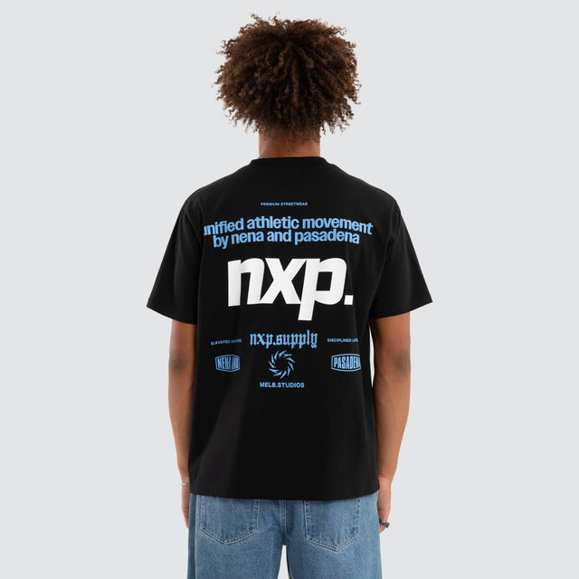 Model wears Quorix Classic Tee Jet Black T-Shirts Black – image 1