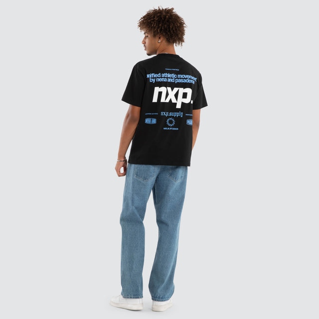 Model wears Quorix Classic Tee Jet Black T-Shirts Black – image 4