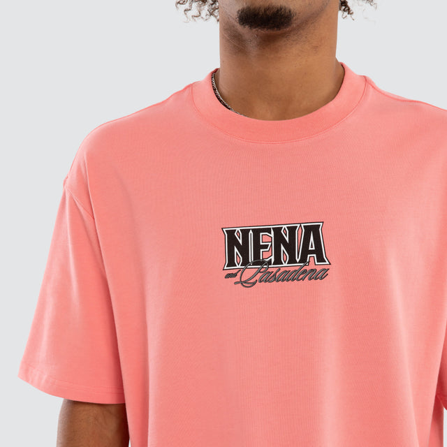 Model wears Fuchsia Box Fit Tee Salmon Rose T-Shirts Pink – image 3
