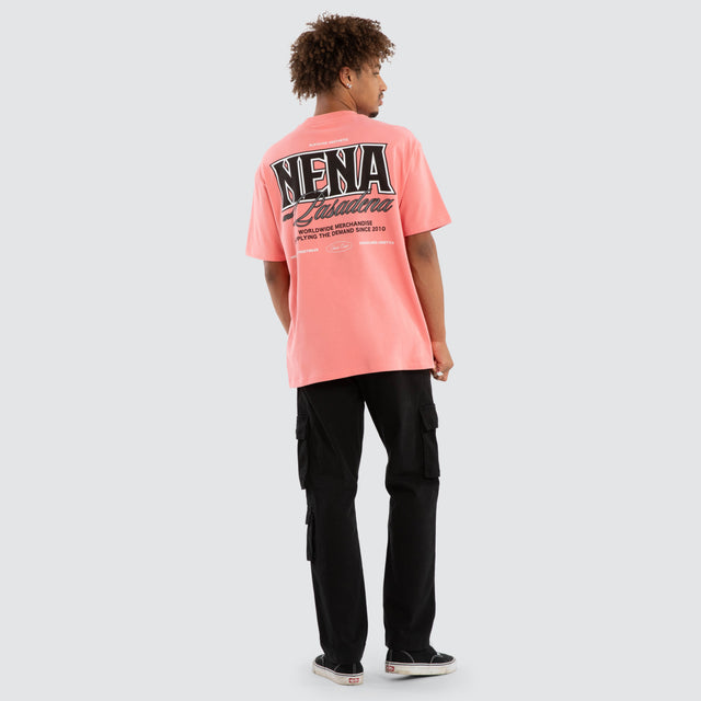 Model wears Fuchsia Box Fit Tee Salmon Rose T-Shirts Pink – image 4