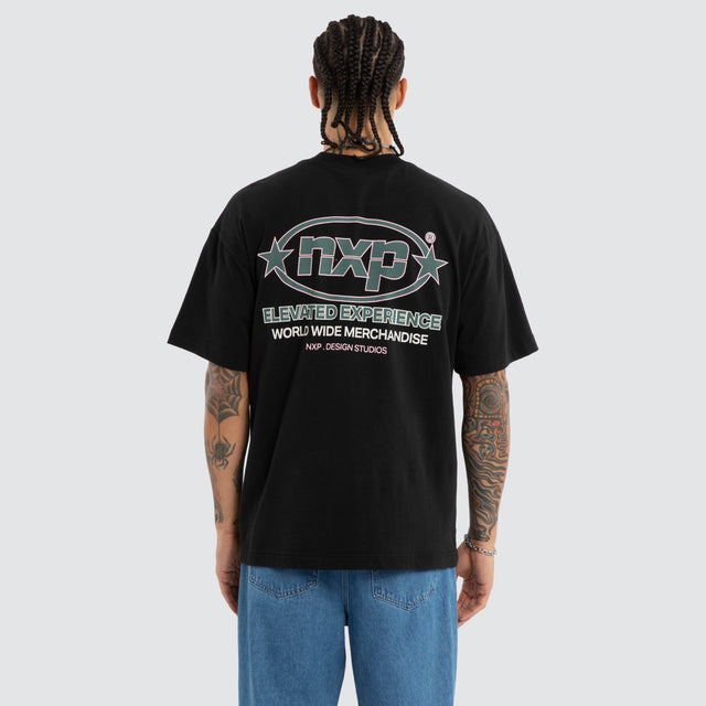 Model wears Rhythm Raptor Tee Anthracite Black T-Shirts Black – image 1