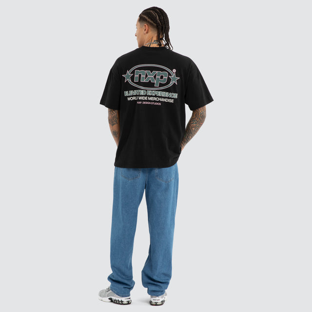 Model wears Rhythm Raptor Tee Anthracite Black T-Shirts Black – image 4