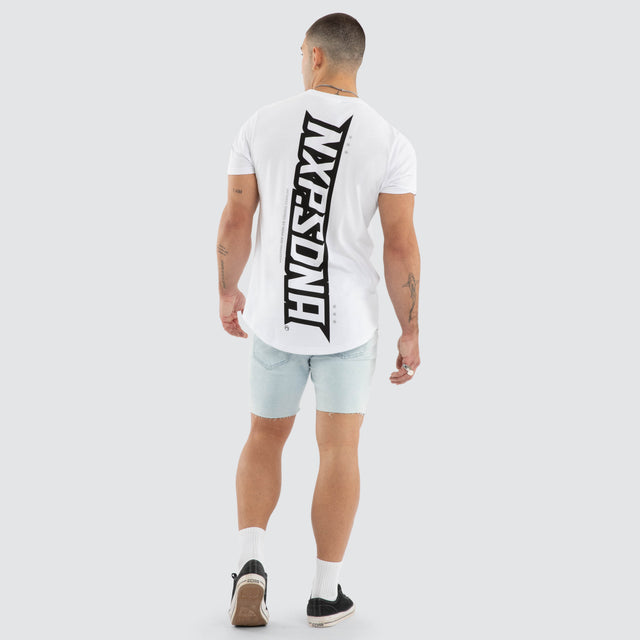 Model wears Aether Curved Hem Tee White T-Shirts in White - Image 4