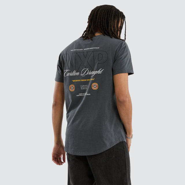 Model wears Carlton Draught General Dual Curved Tee Pigment Asphalt T-Shirts in Grey - Image 2