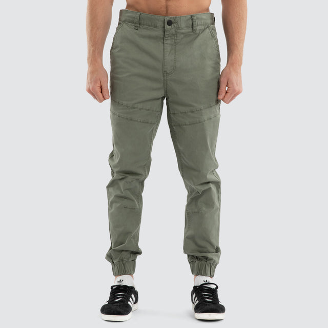 Charger Jogger Oil Green