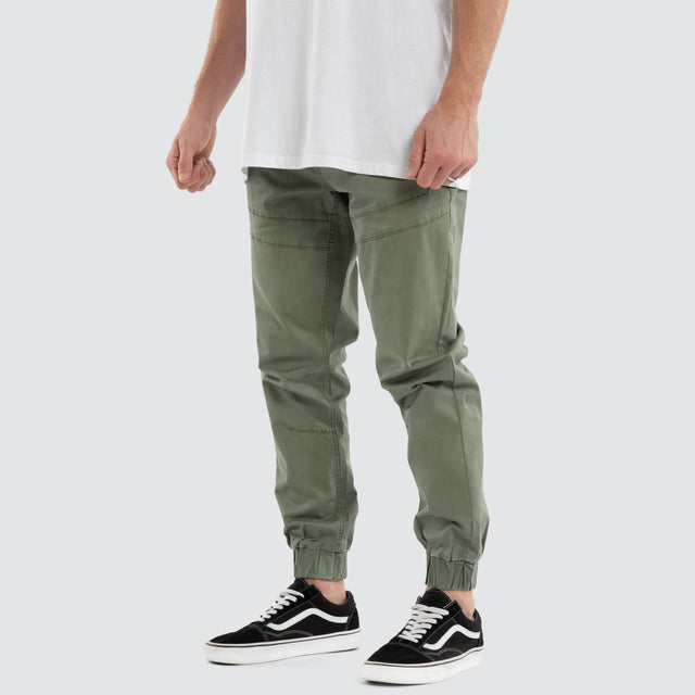 Charger Jogger Olive