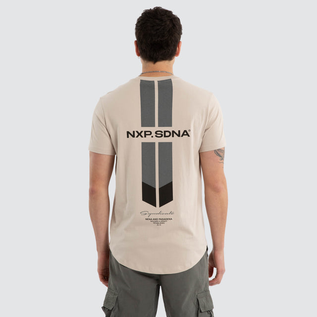 Model wears Origin Dual Curved Tee Dove T-Shirts Grey – image 2