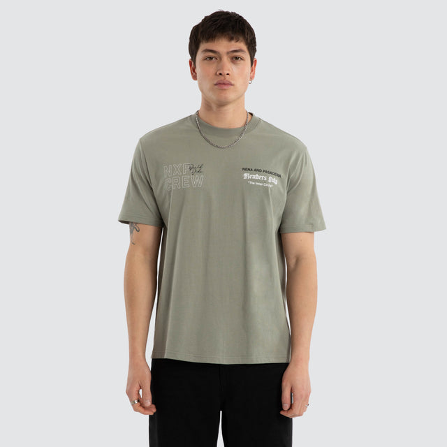 Model wears Alpha Classic Tee Shadow T-Shirts Grey – image 1