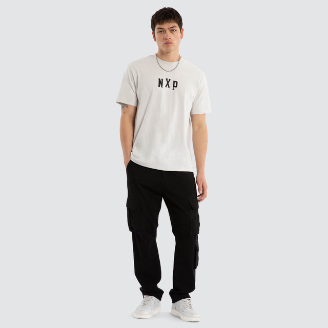 Model wears Playfair Classic Tee Glacier Grey T-Shirts Grey – image 4