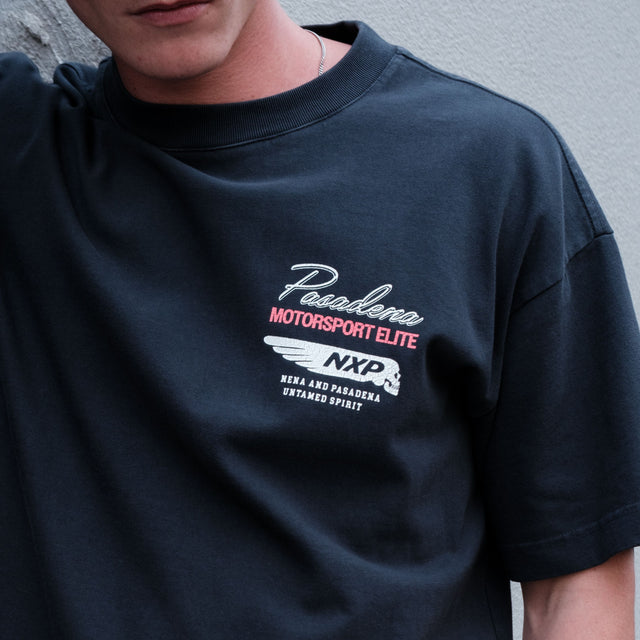 Model wears Downforce Raptor Tee Pigment Anthracite Black T-Shirts in Black - Image 3