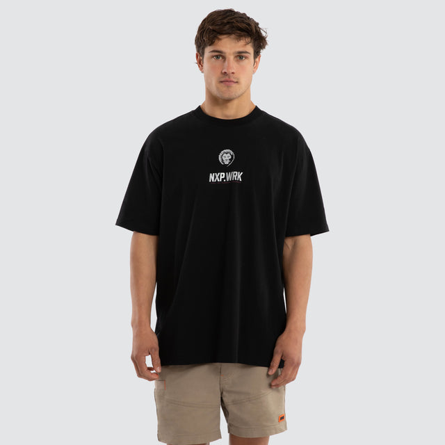 Model wears Brisbane Lions Union Tee Jet Black T-Shirts in Black - Image 1