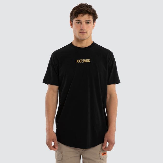 Model wears Collingwood Magpies Legal Tee Jet Black T-Shirts in Black - Image 1