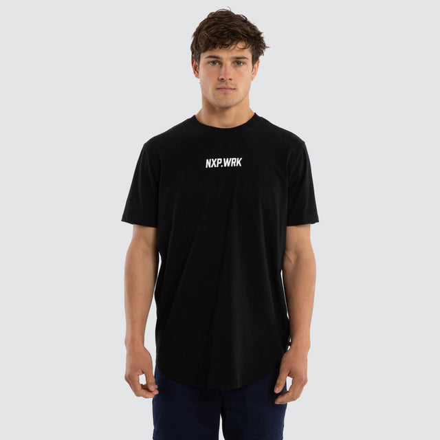 Model wears Fremantle Dockers Legal Tee Jet Black T-Shirts in Black - Image 1