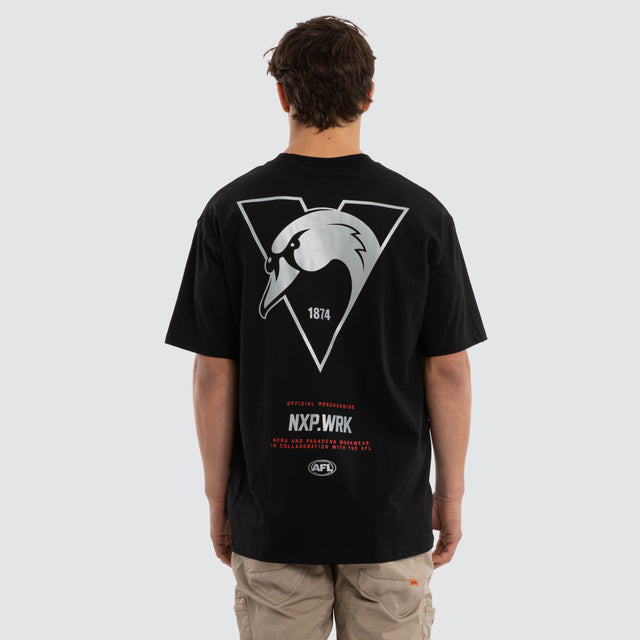 Model wears Sydney Swans Union Tee Jet Black T-Shirts in Black - Image 2