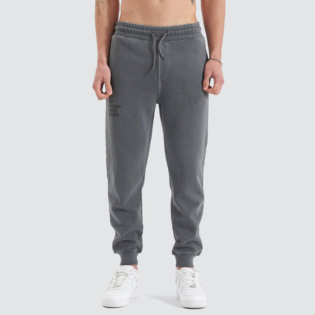 Core Line Heavy Trackpant Pigment Charcoal