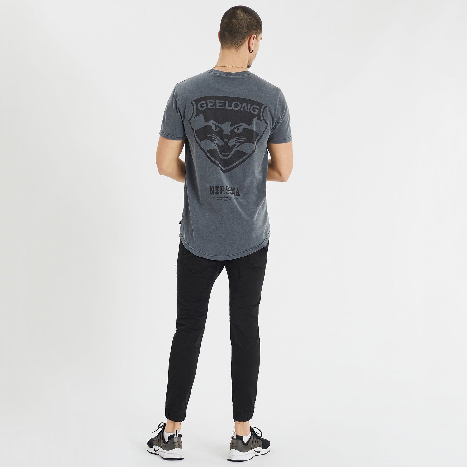 Geelong Cats Cape Back T-Shirt Pigment Charcoal