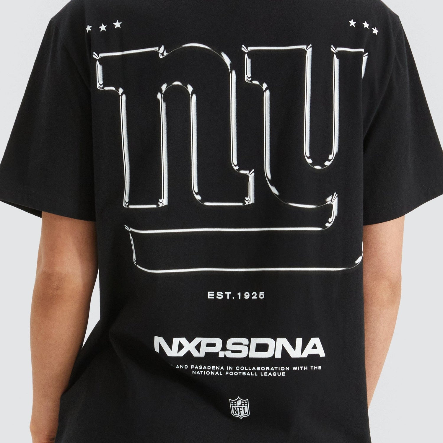 New York Giants TS03 Cape Back T-Shirt Jet Black