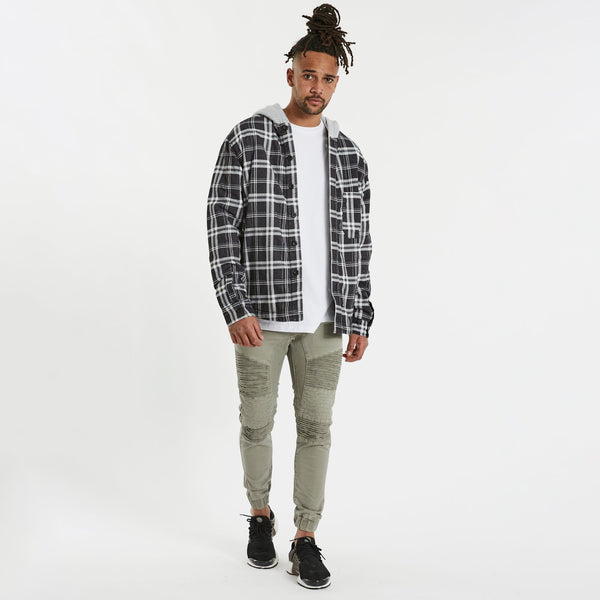 Black and on sale white flannel outfits