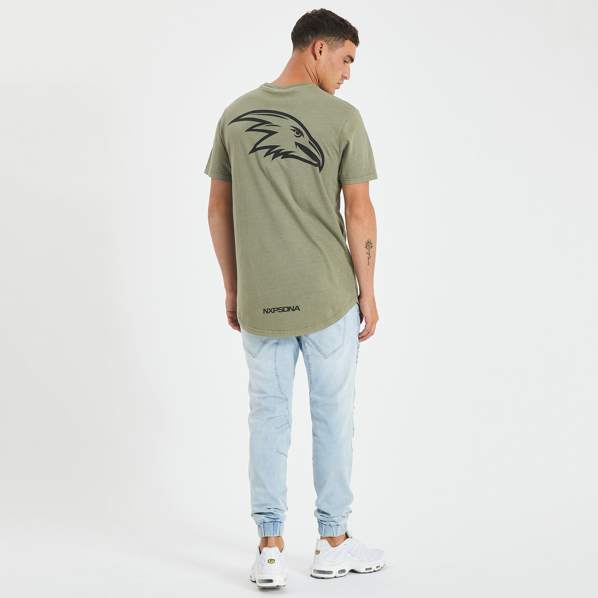 Adelaide Crows Curved Hem T-Shirt Pigment Khaki – Nena And Pasadena