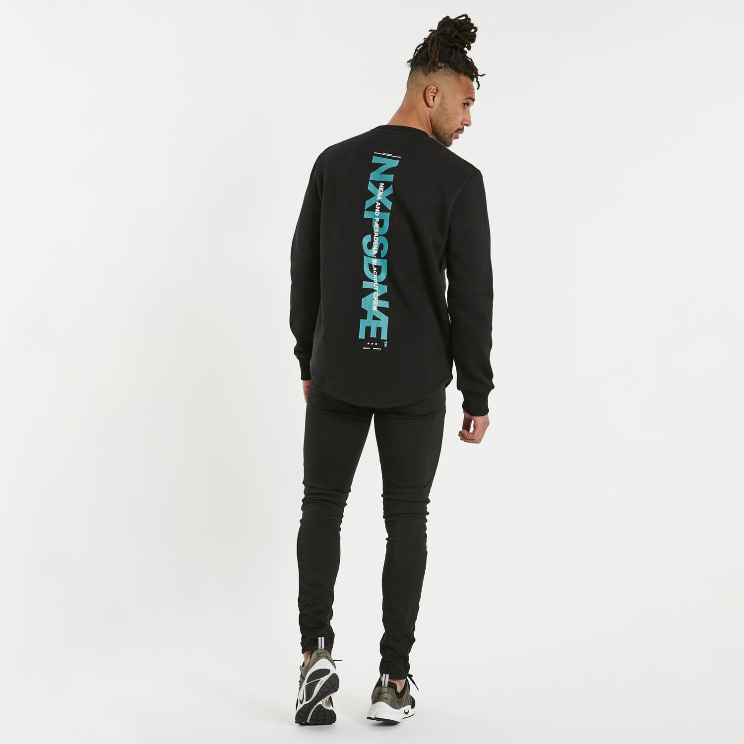Blackout Dual Curved Jumper Jet Black