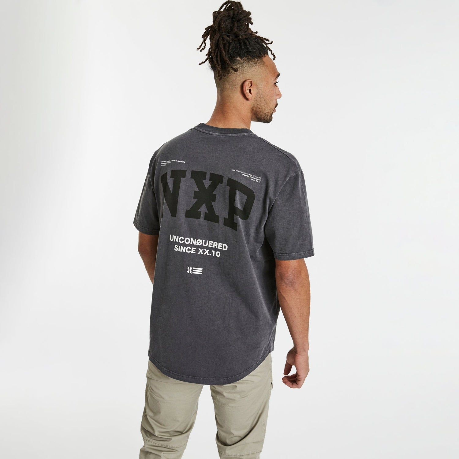 Conquered Box Fit Scoop T-Shirt Pigment Asphalt