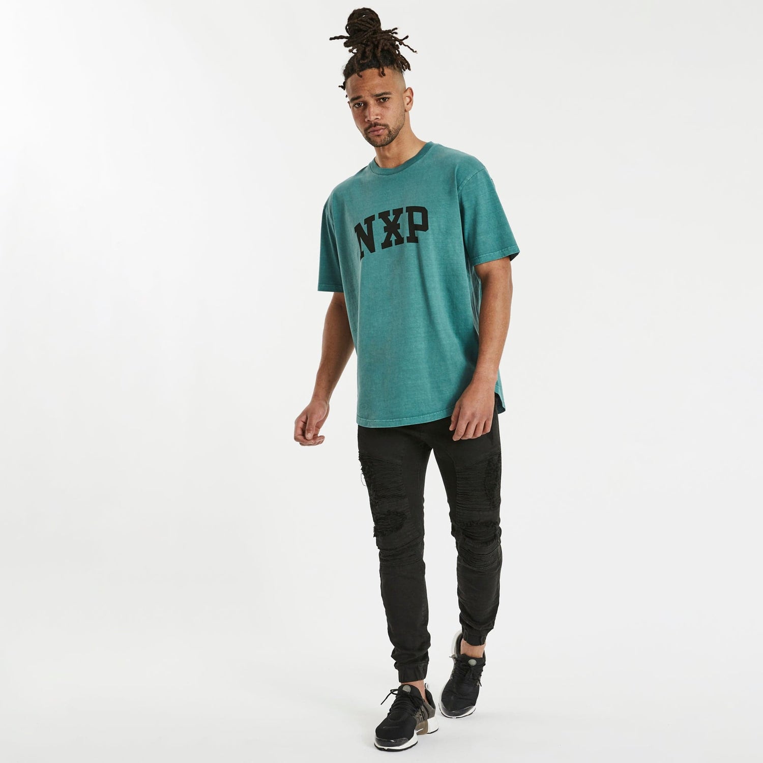 Conquered Box Fit Scoop T-Shirt Pigment Hydro Blue