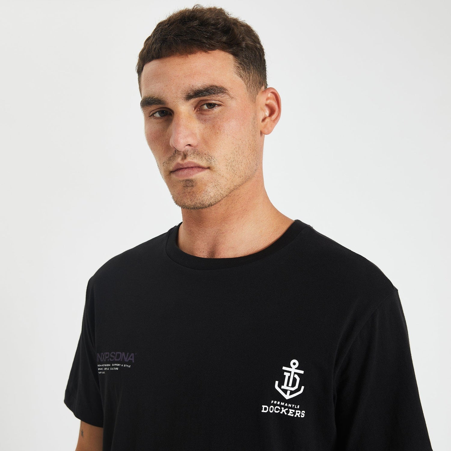 Fremantle Dockers Curved Hem T-Shirt Jet Black