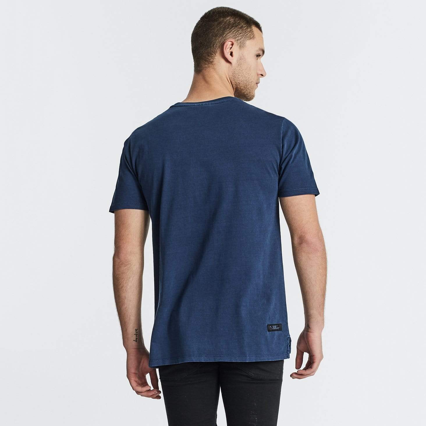 Hybrid Step Hem T-Shirt Pigment Navy