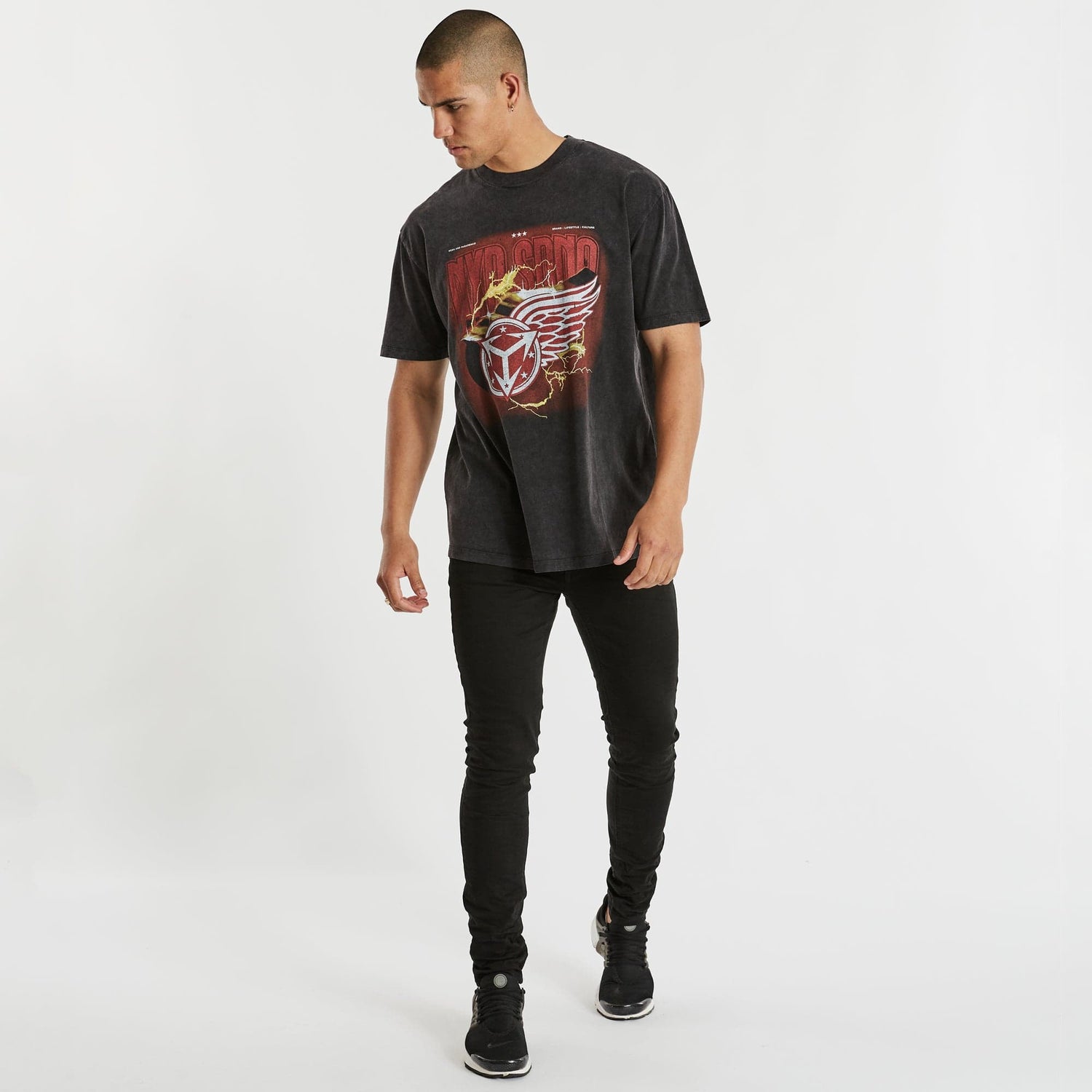Red Thunder Box Fit Scoop T-Shirt Mineral Black