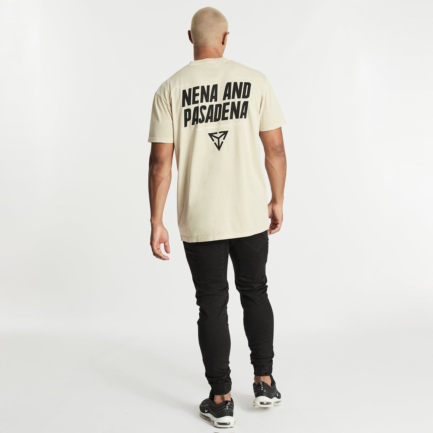 Someplace Relaxed T-Shirt Pigment Sand