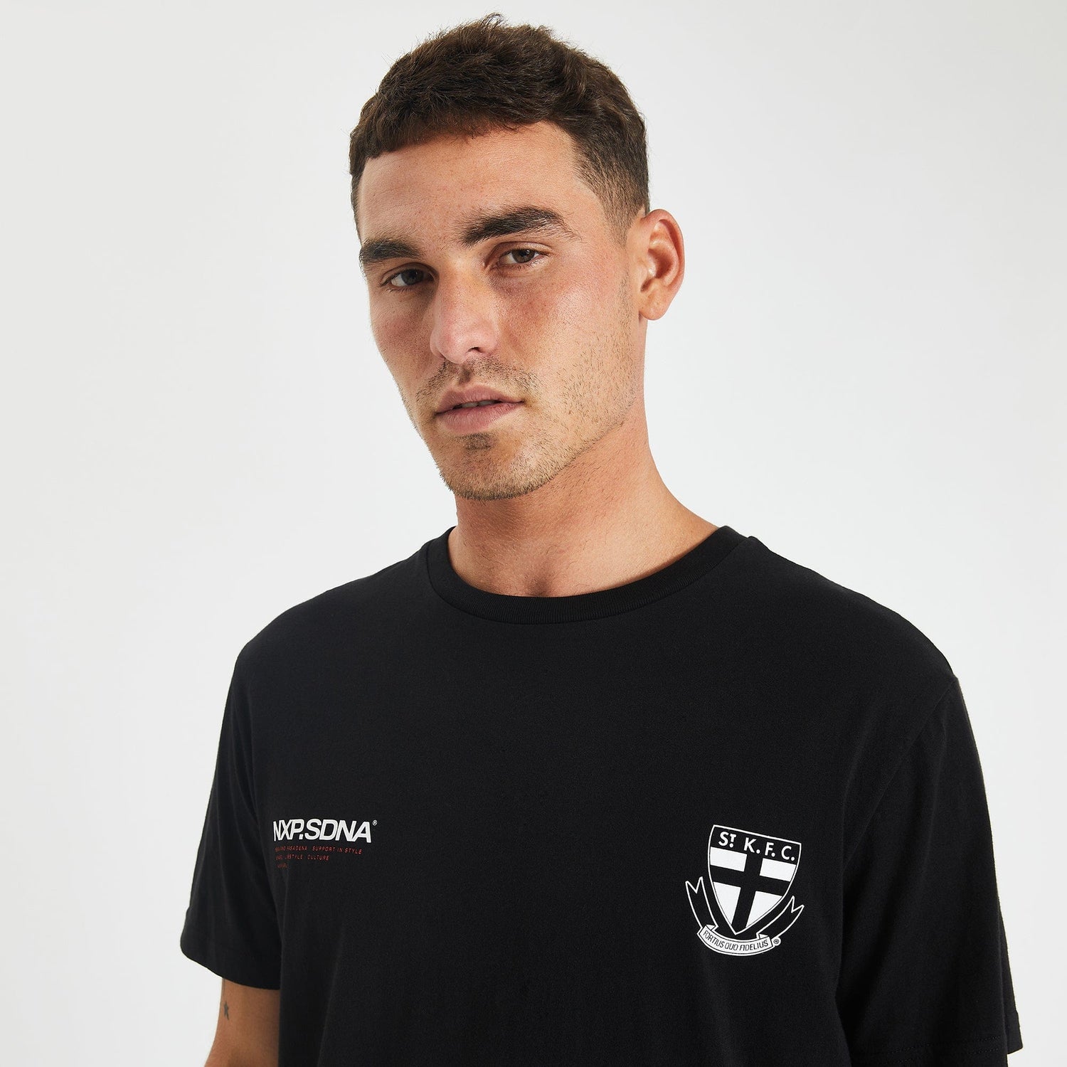St Kilda Saints Curved Hem T-Shirt Jet Black