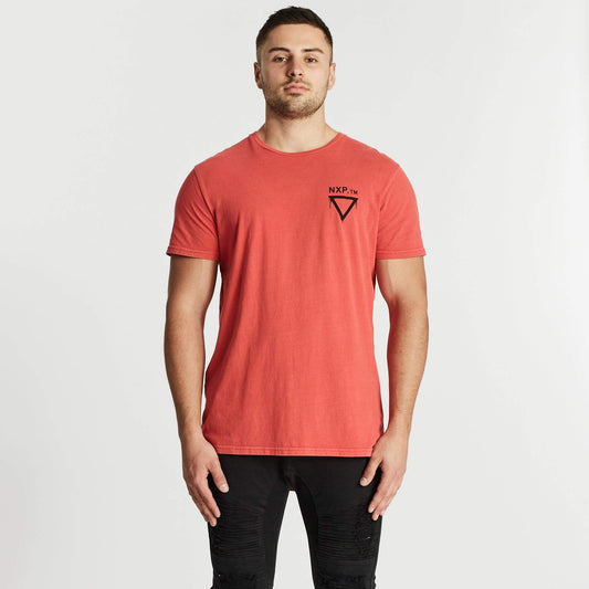 Terminal Cape Back T-Shirt Pigment Hibiscus Red